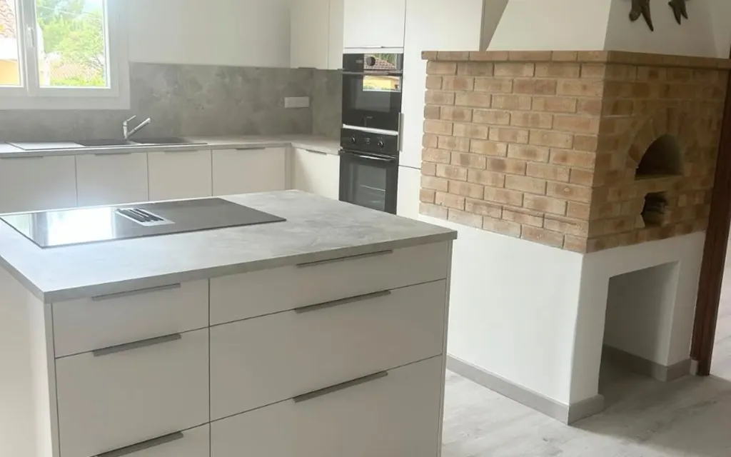 Cuisine - Villa avec Piscine à Saint-Cyr-sur-Mer