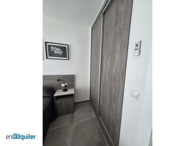 Chambres - Modern Flat with Balcony in City Centre