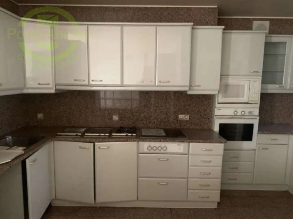 Cuisine - Luxury House with Generous Space in Guimarães