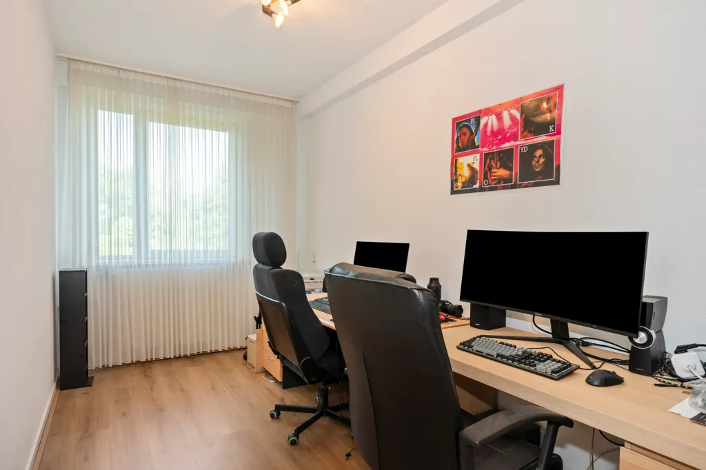 Office - Apartment with Sea View in Buchten