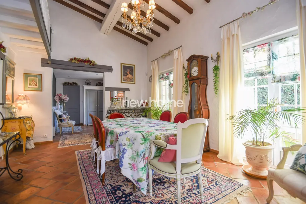 Maison 9 pièces à Sainte-Maxime