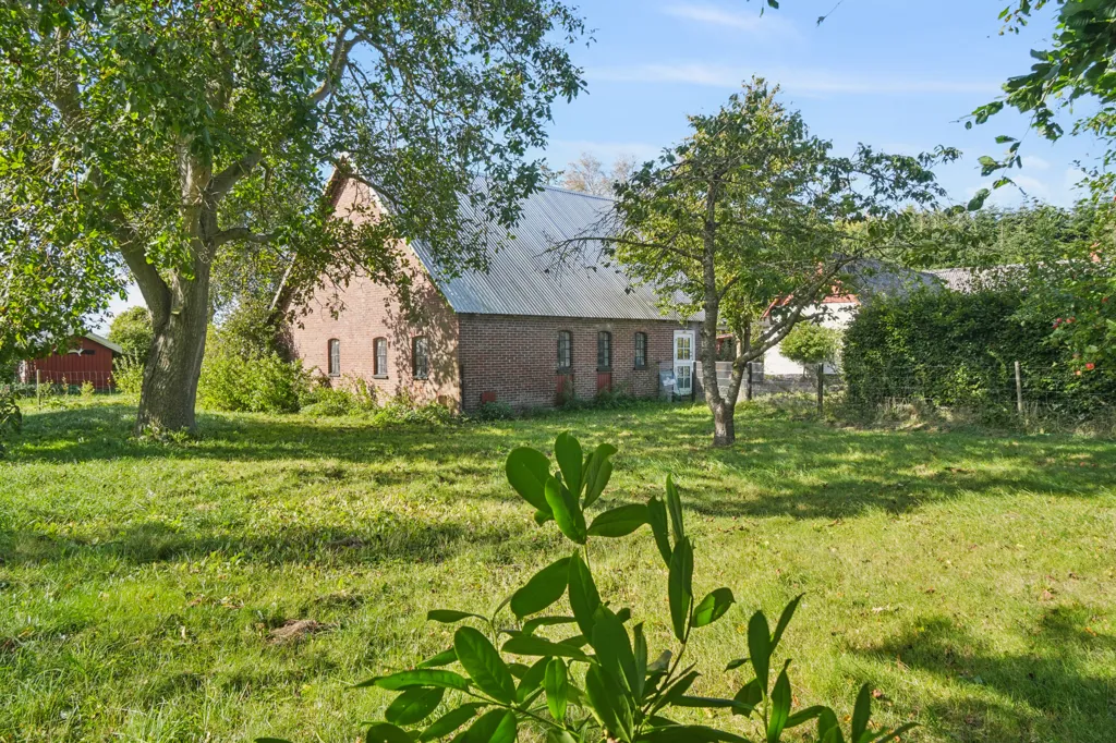 Jardin - Villa with Stables in Stenstrup