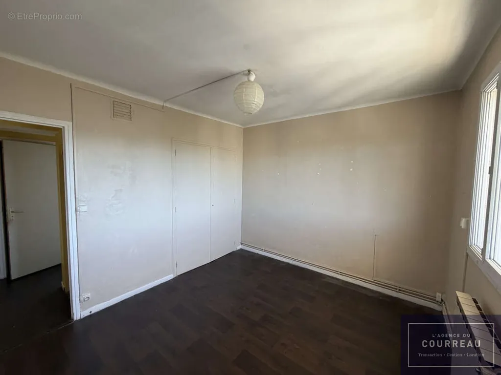 Pièces - Appartement T3 avec terrasse à Arceaux