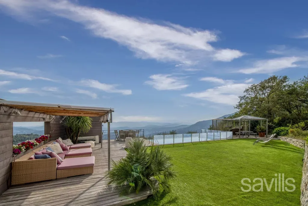 Garden - Villa with Panoramic Sea Views in Valbonne