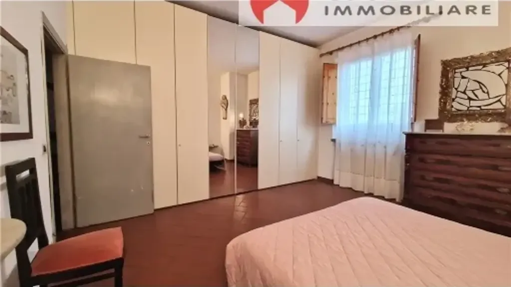 Chambres - Panoramic 4-Room Apartment in Scandicci