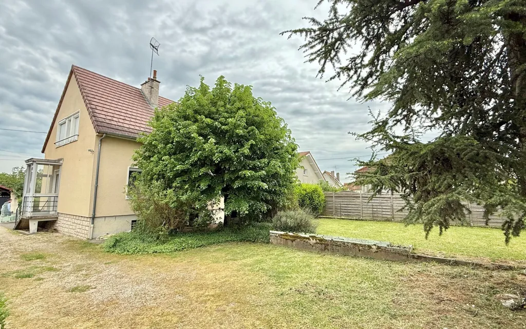 Garden - Individual House with Garden in Dijon South