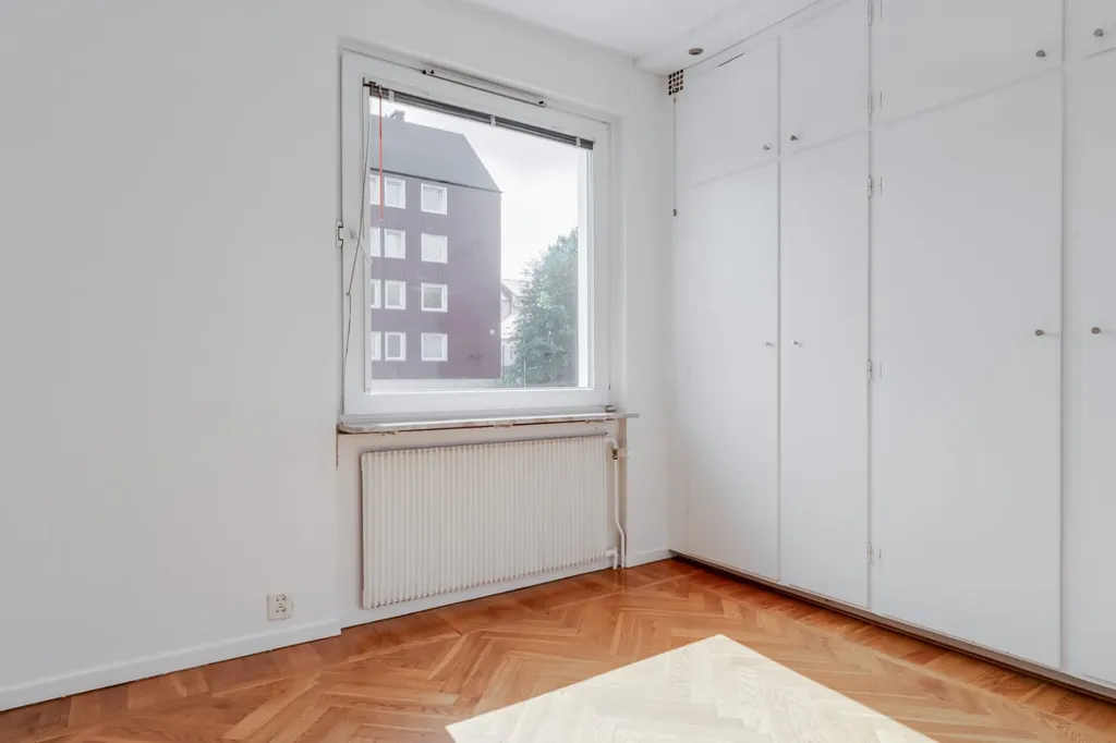 Stanze - Ground Floor Apartment with Balcony in Knalleland