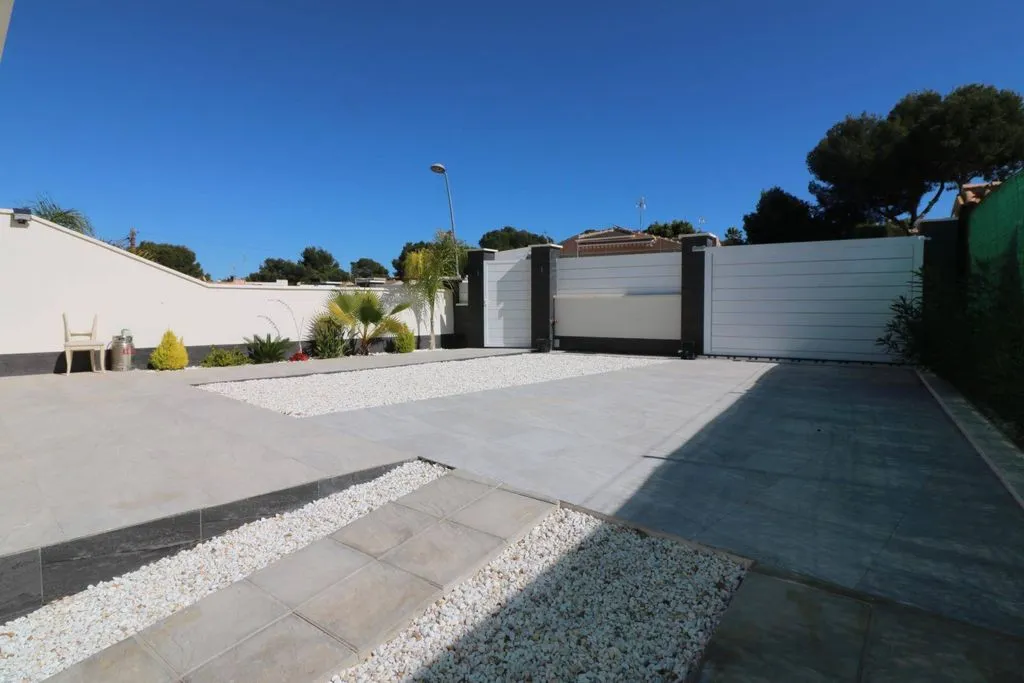 Extérieur - Contemporary Villa with Pool in Los Balcones, Torrevieja