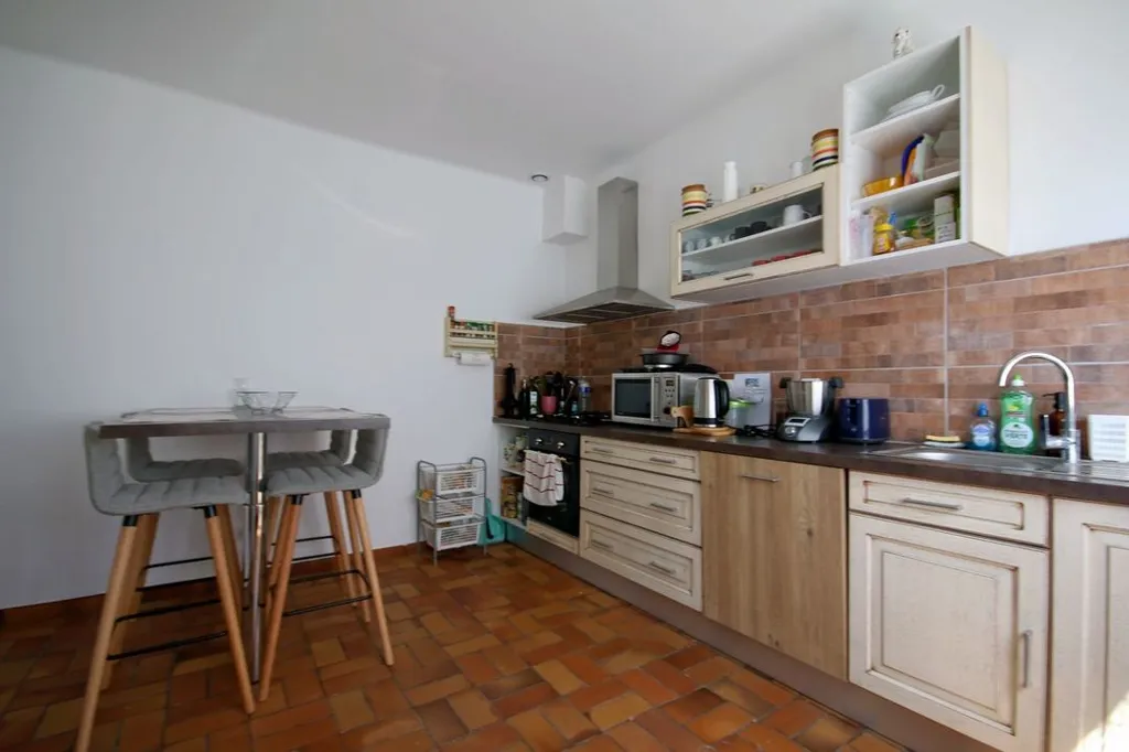 Cuisine - Maison Spacieuse avec Jardin à Pau