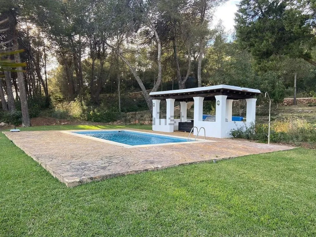 Bassein - Chalet with Pool and Terrace in San Carles