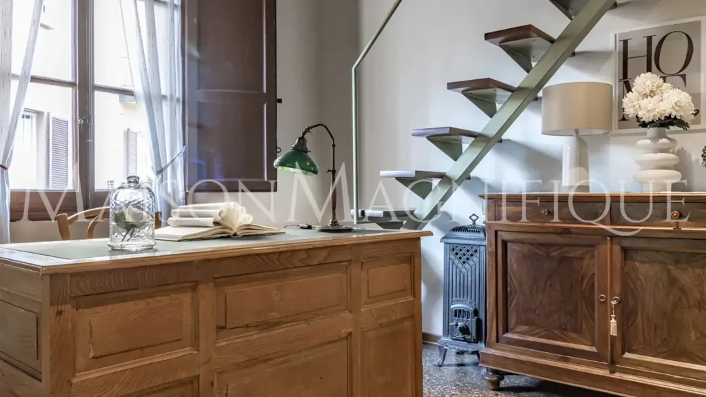 Hallway - Historic Apartment with Views in Bologna Centre