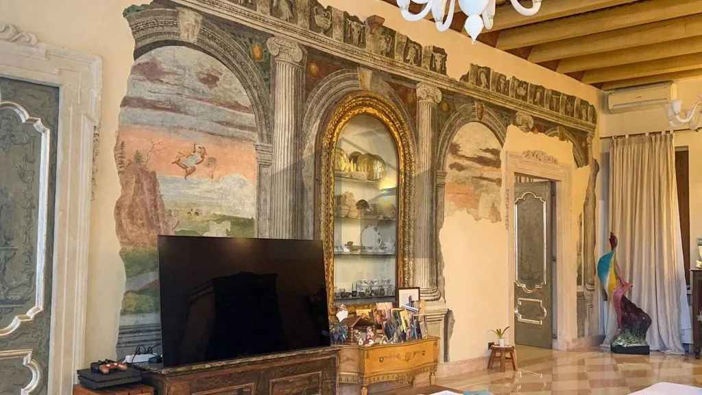 Magamistoad - Historic Villa with Private Courtyard in Verona