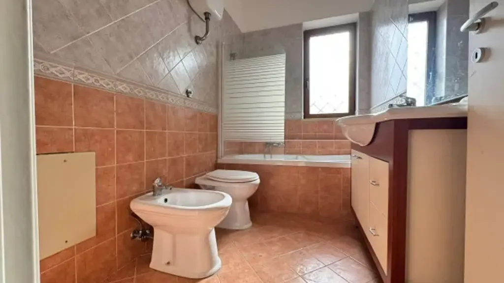 Vannitoad - Modern Trilocale with Balcony in Giugliano