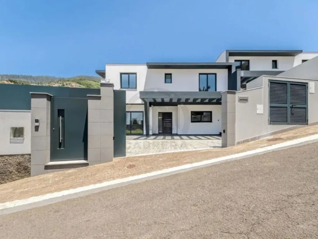 Extérieur - Modern Semidetached House with Garden in Sao Roque