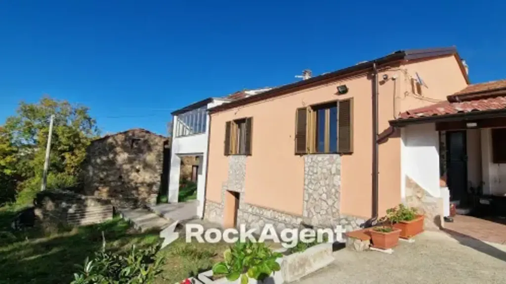Välivaade - Villa with Garden in Rogliano