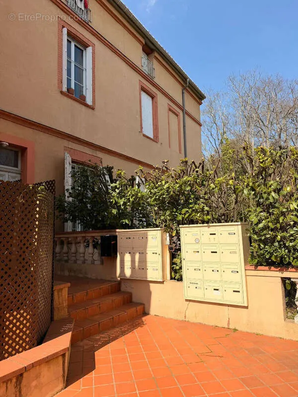 Exterior - T1 Bis with Garden View in Toulouse