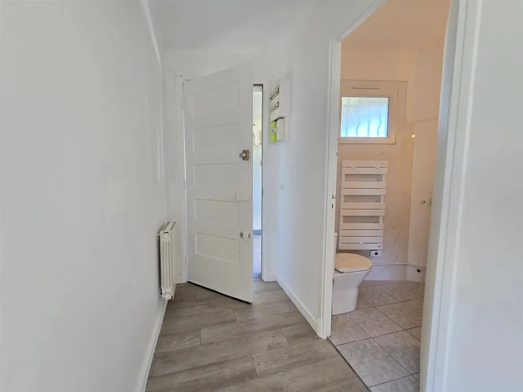 Entrée - Studio Rénové avec Vue Mer à Saint-Raphaël