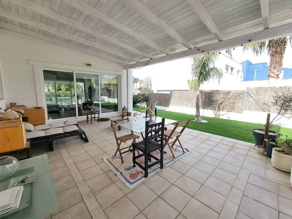 Terrace - Chalet with Pool and Terrace in Torre en Conill