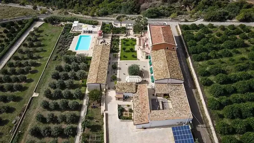 Õhuvaade - Restored Residences with Olive Grove in Avola