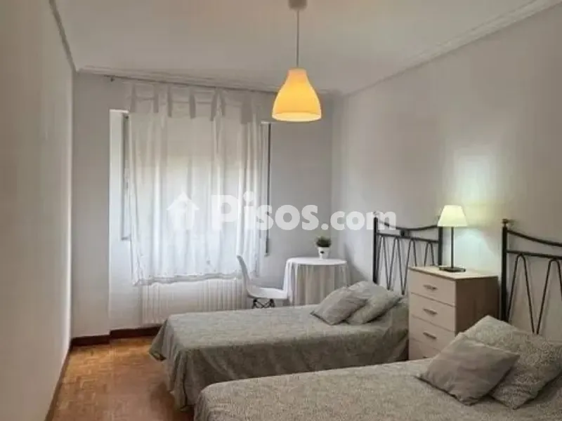 Chambres - Bright Apartment with Balcony in Logroño