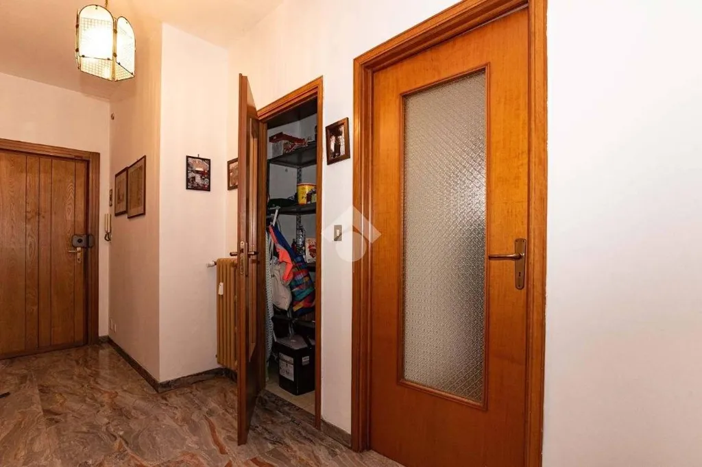 hallway_entrance