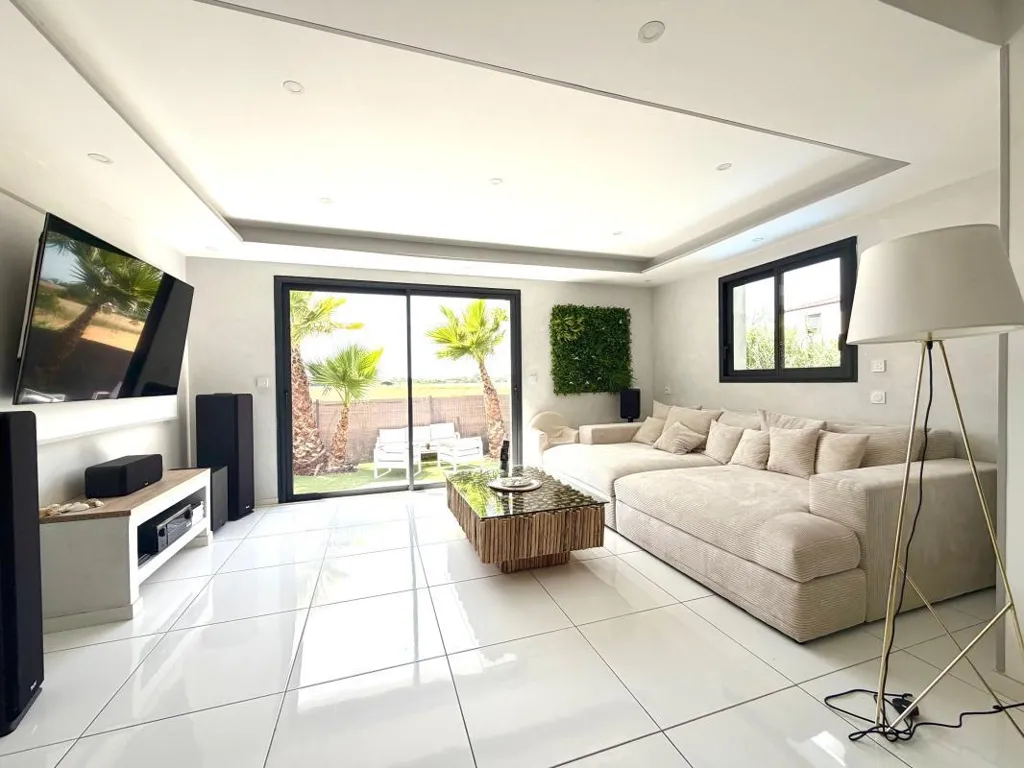 Soggiorno - Contemporary House with Pool in Vauvert