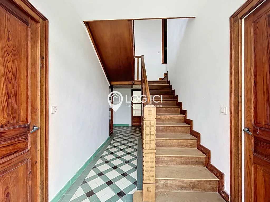 Pièces - Maison T8 avec Grand Terrain à Lestelle-Bétharram