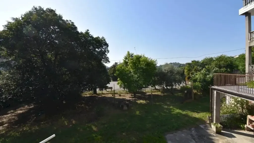 Aed - Rustic Property with Farmhouse Charm in Vinchio