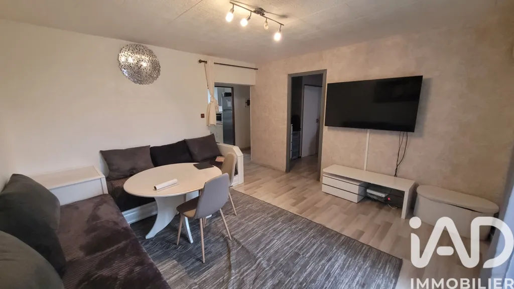 Soggiorno - 4-Piece Apartment with Intercom in Le Pontet