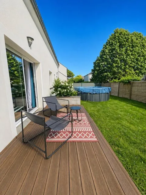 Terrass - Contemporary House with Pool in Olivet