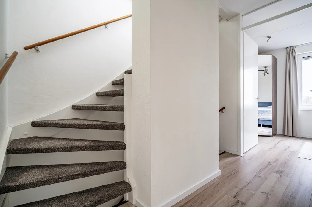 Rooms - Corner Apartment with Extra Mezzanine in Leiden