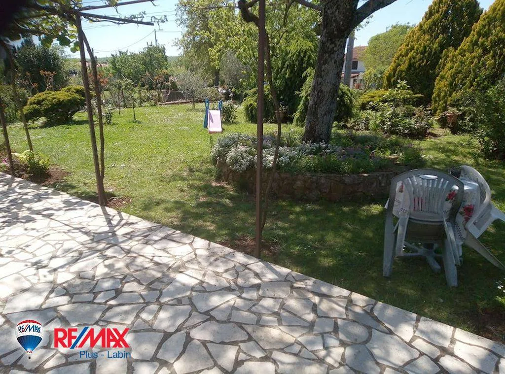 Garden - House with Sea View in Labin