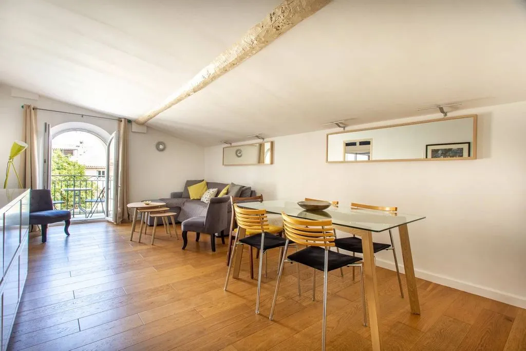 Salle à manger - Ensemble d'Appartements Rénovés à Antibes