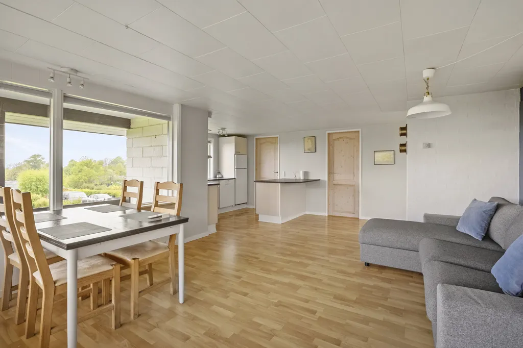 Salle à manger - Summerhouse with Beach Access in Drøsselbjerg