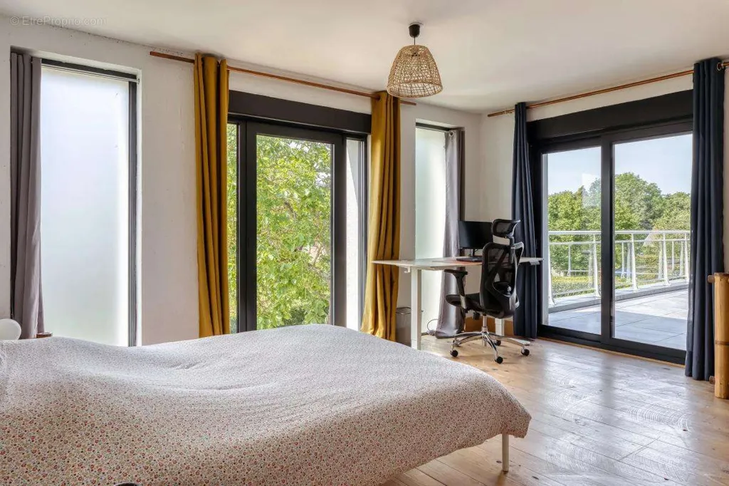 Chambres - Maison Familiale avec Jardin et Terrasse à Caumont