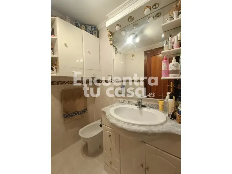 Salles de bain - Apartment with Balcony in Miranda