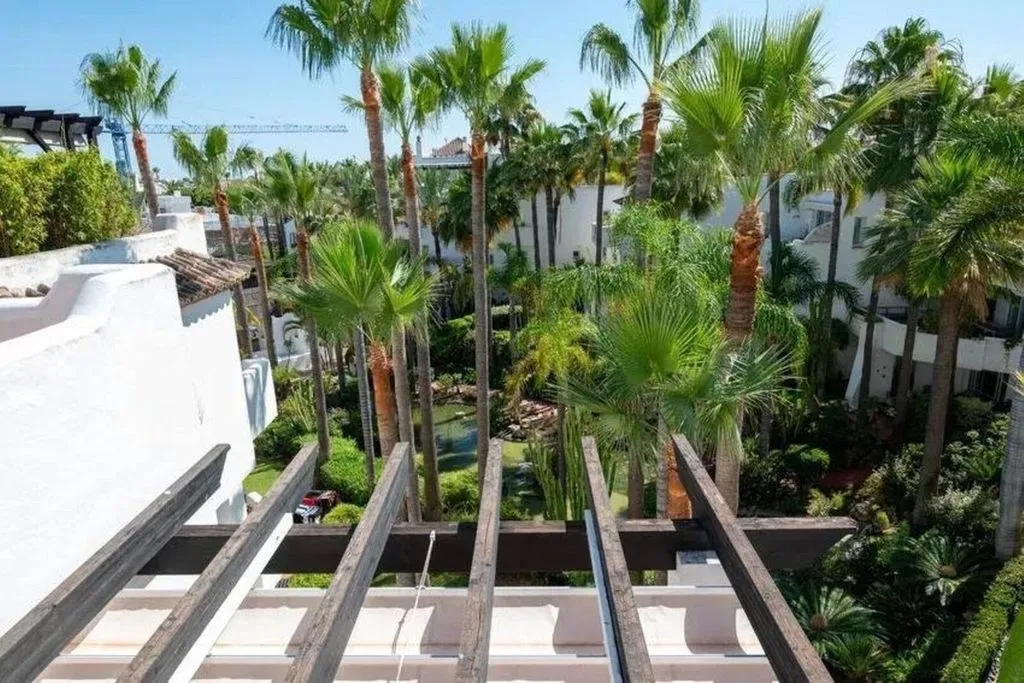 Terrass - Luxury Penthouse with Pool in Puerto Banús