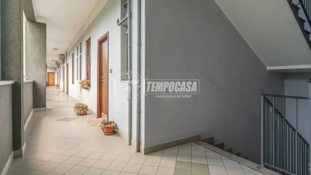 Entrée - Trilocale with Central Location in Milan