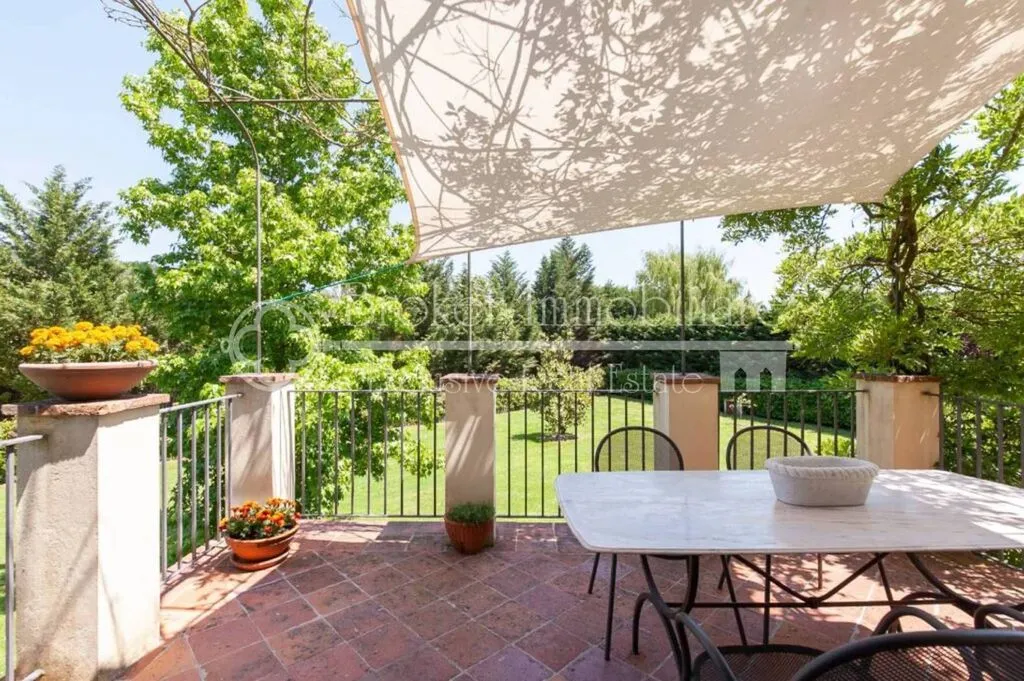 Terrass - Historic Villa with Pool near Lucca