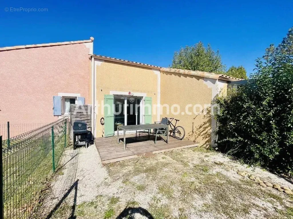 Välivaade - Renovated Duplex with Pool in Béziers