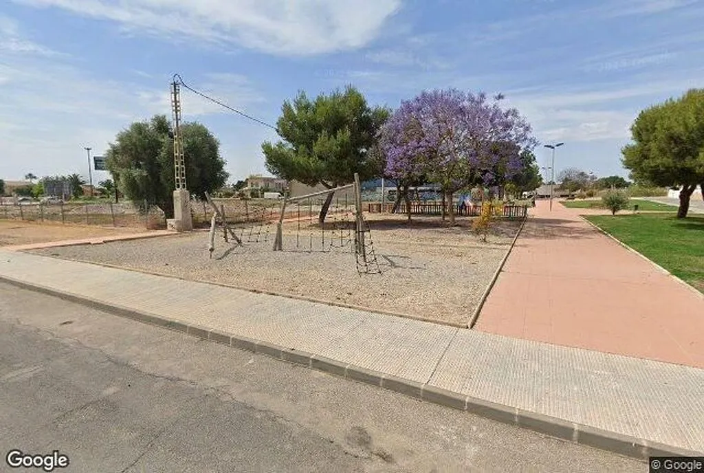 Välivaade - Occupied Semi-detached House in Santiago de la Ribera