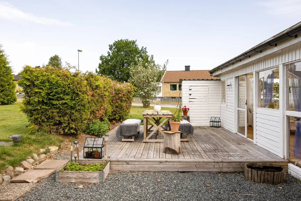 Terrazza - Semi-Detached Villa with Garden in Bodafors