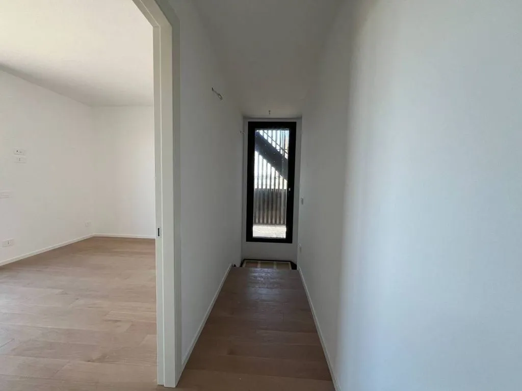 Hallway - Luxury Penthouse with Rooftop in Mestre, Venice