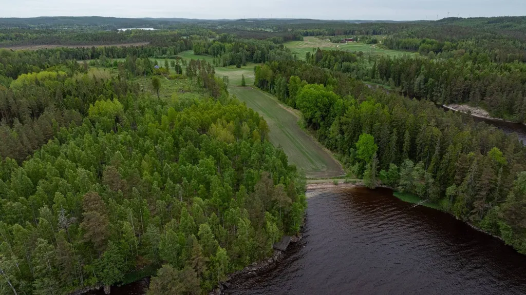 Vue aérienne - Farm with Lake Access in Granviksnäset