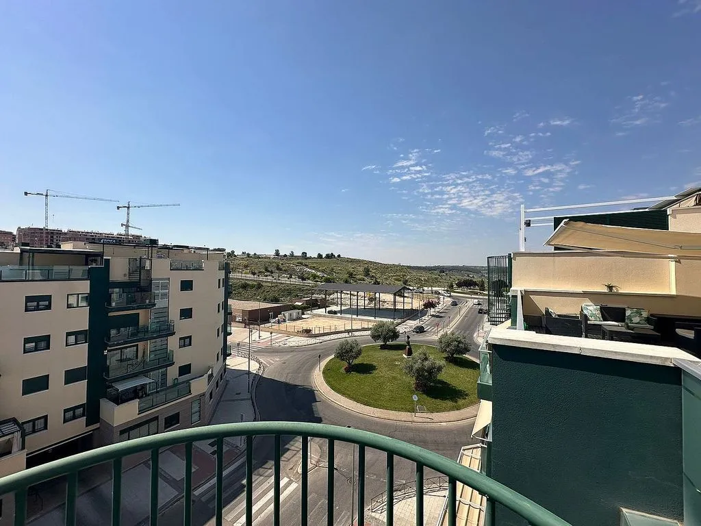 Rõdu - Penthouse with Pool in Arganda del Rey