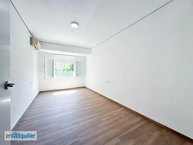 Stanze - Modernised Apartment with Balcony in Monteolivete