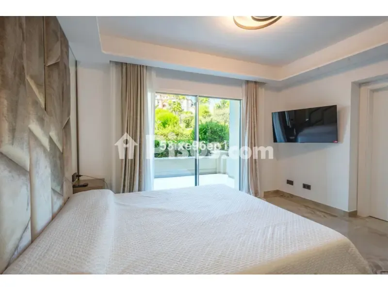 Chambres - Ground Floor Apartment with Golf Access in Benahavís