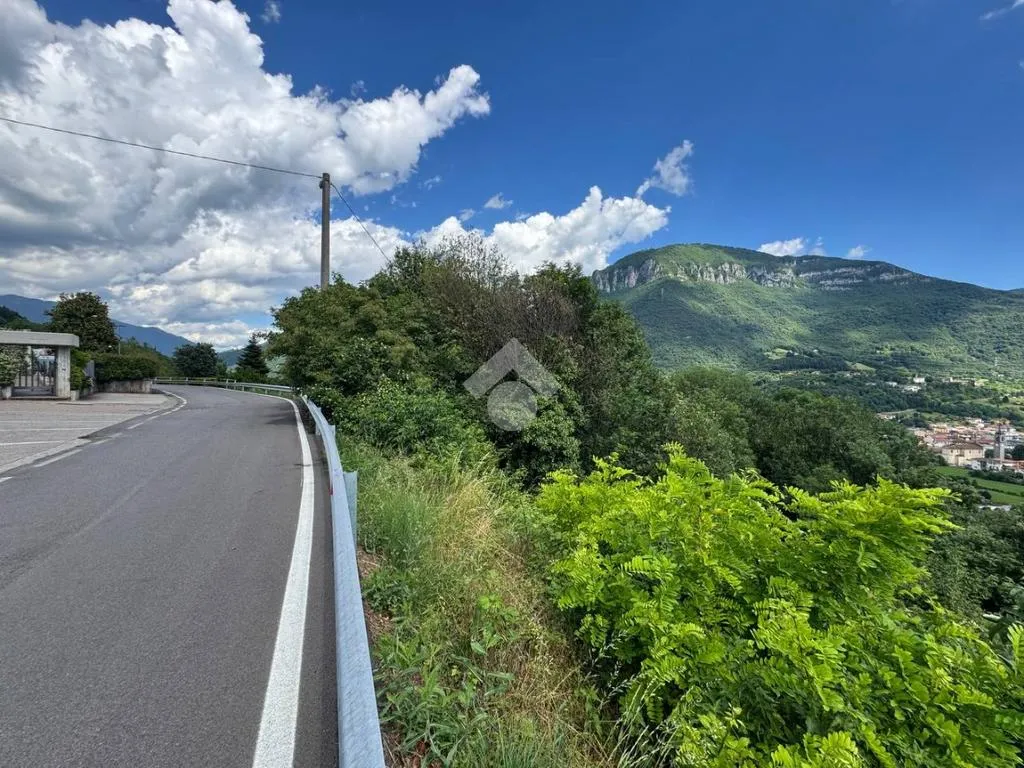 Buildable Residential Plot with Panoramic View in Casazza