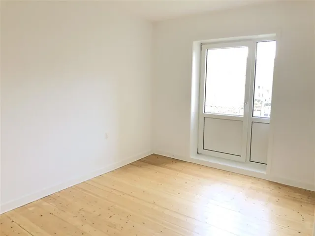 Pièces - Bright Apartment with Courtyard View in Aalborg