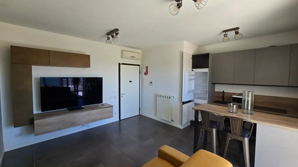 Cucina - Appartamento con terrazzo panoramico a Roma